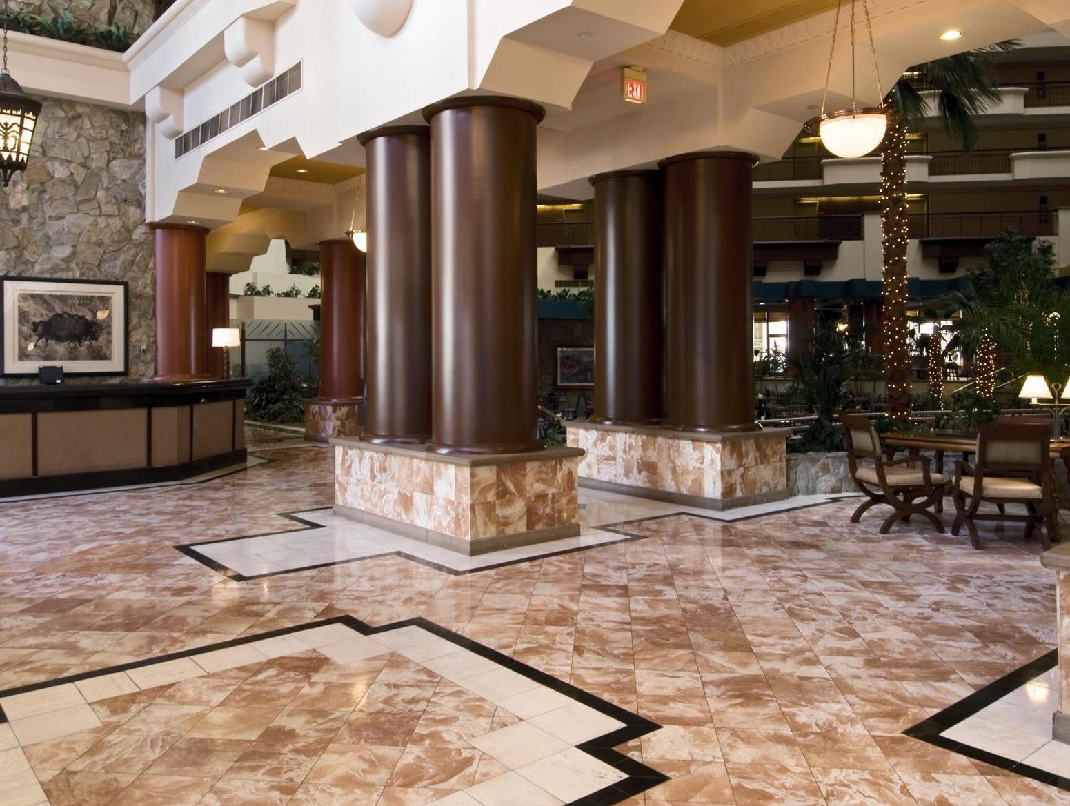 Embassy Suites By Hilton Phoenix Downtown North Exterior photo