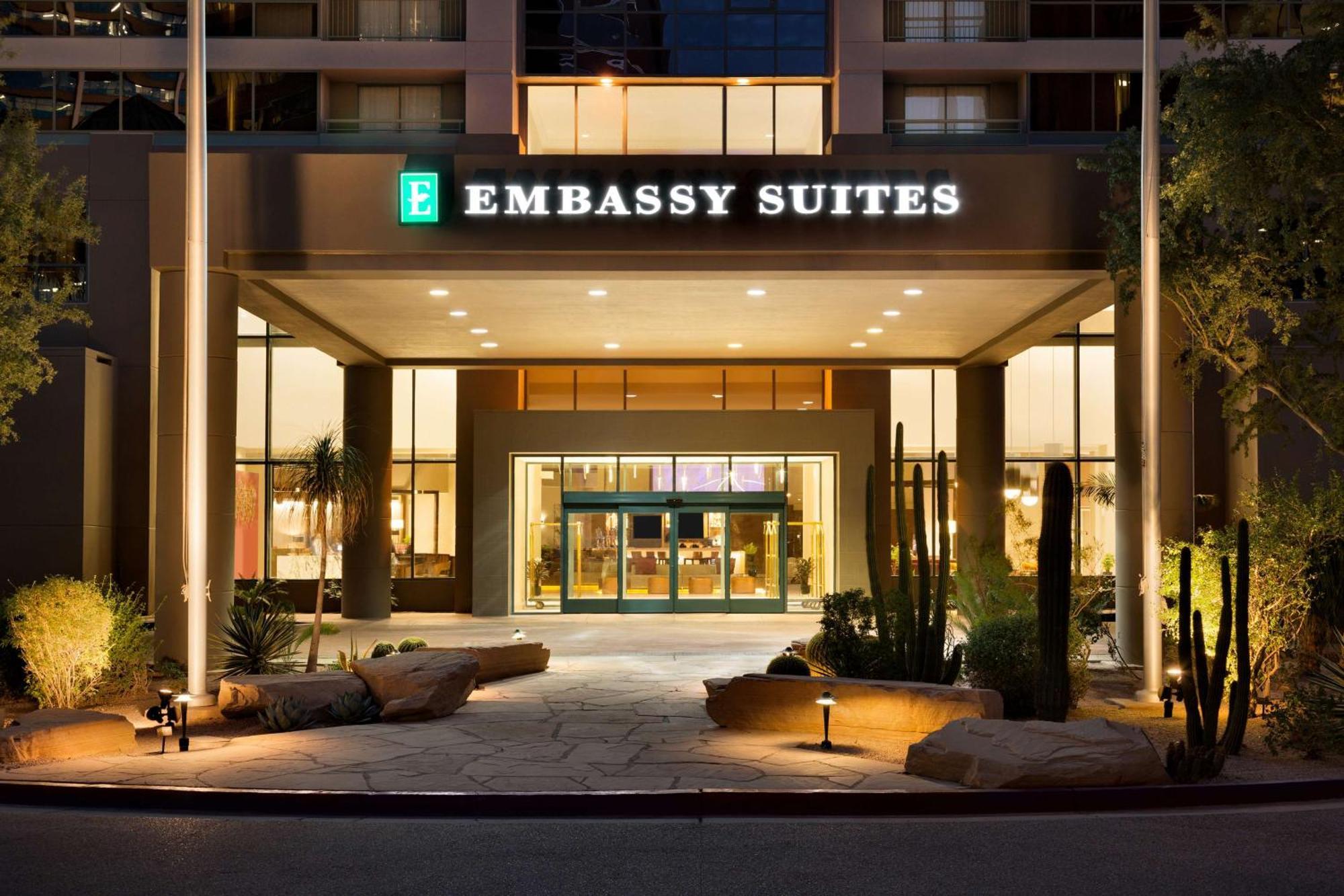 Embassy Suites By Hilton Phoenix Downtown North Exterior photo